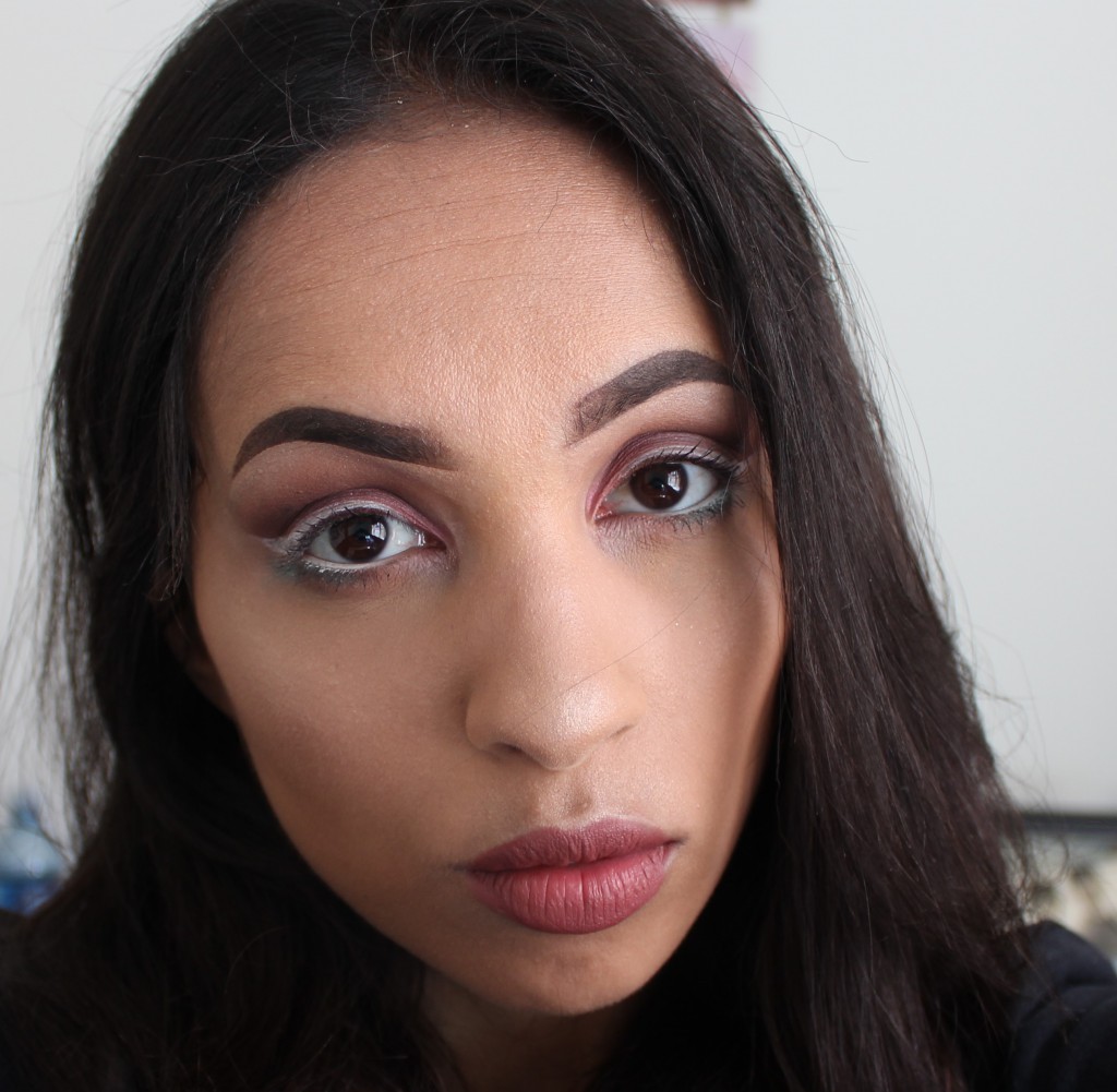 Essence Wake Up Spring make-up look