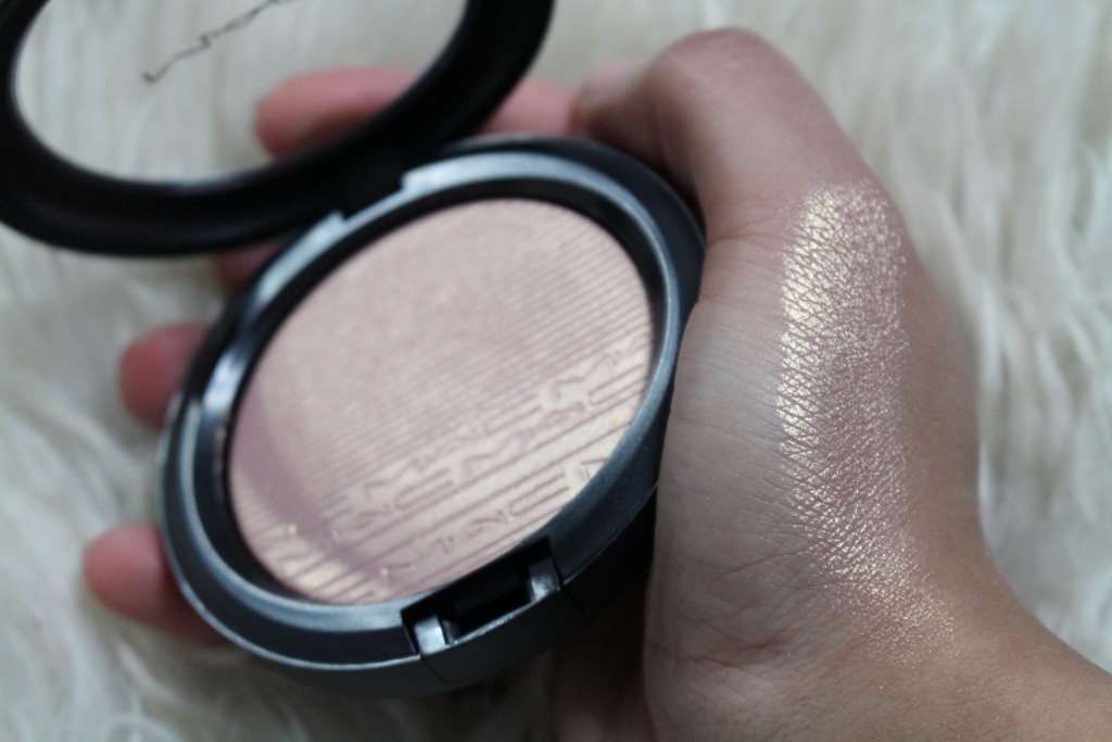 MAC extra dimension skinfinish beaming blush review swatch