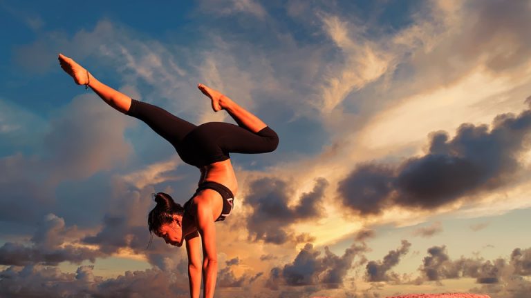 Hoe wordt jouw yoga kleding gemaakt? Dat gebeurt zo!