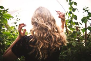 krullend haar golvend haar verzorgen