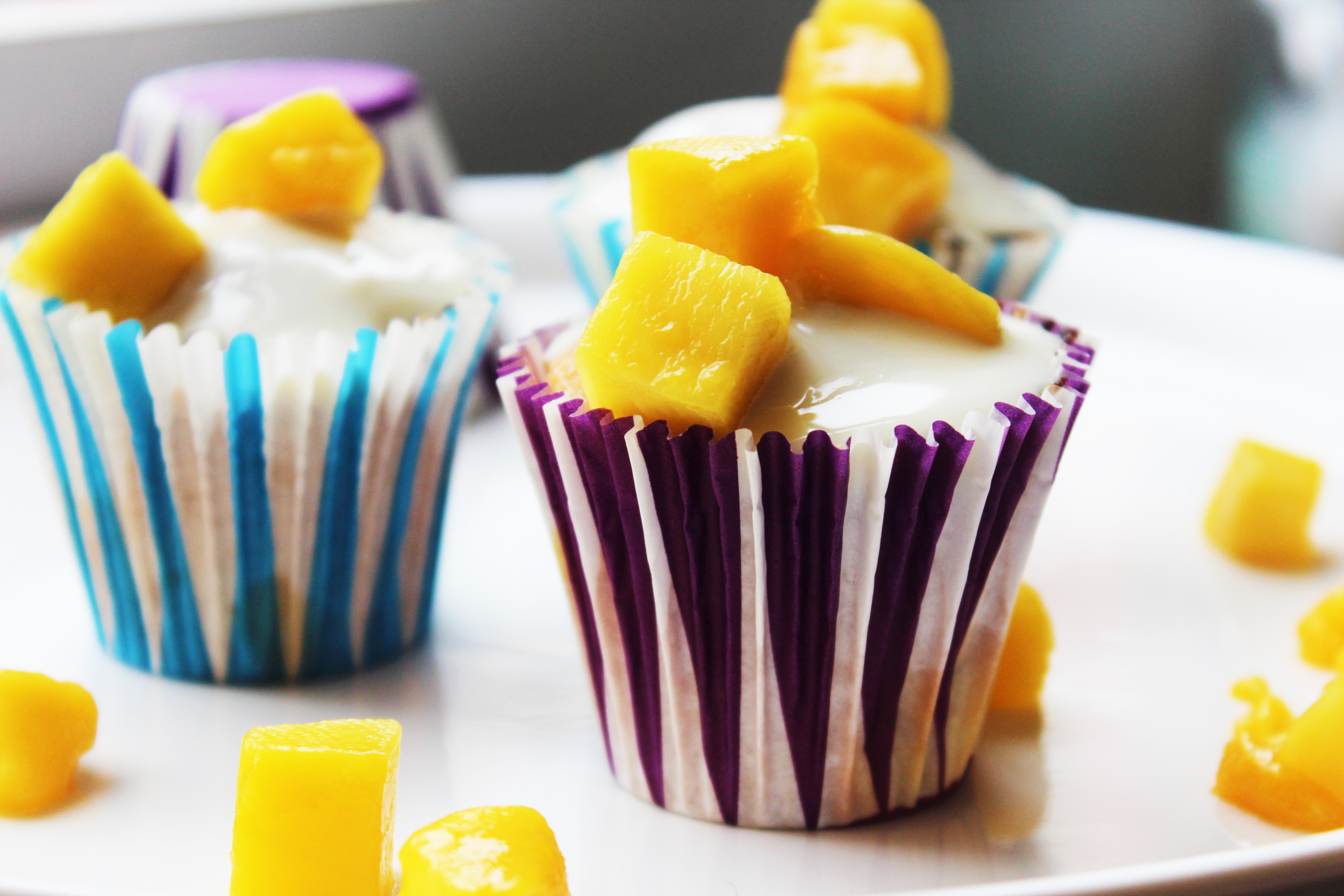 mango cupcakes