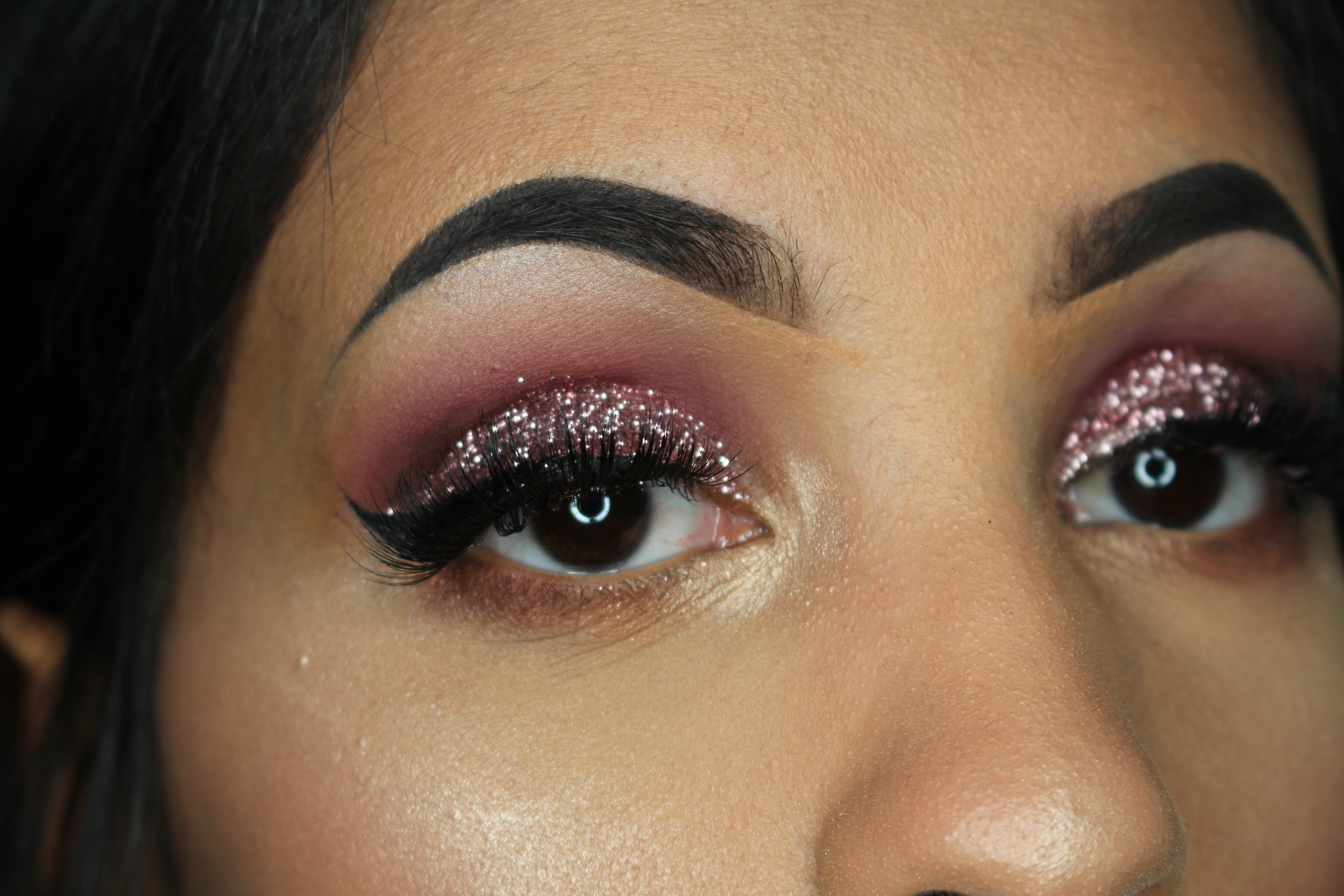 laguna cosmetics pressed glitter review