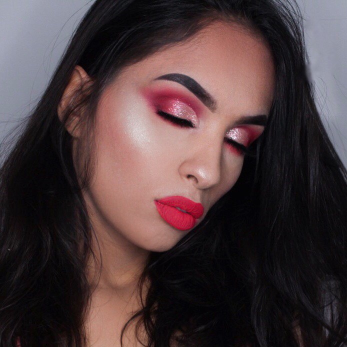 Tijd voor feestdagen make-up: zo creëer je de perfecte look!