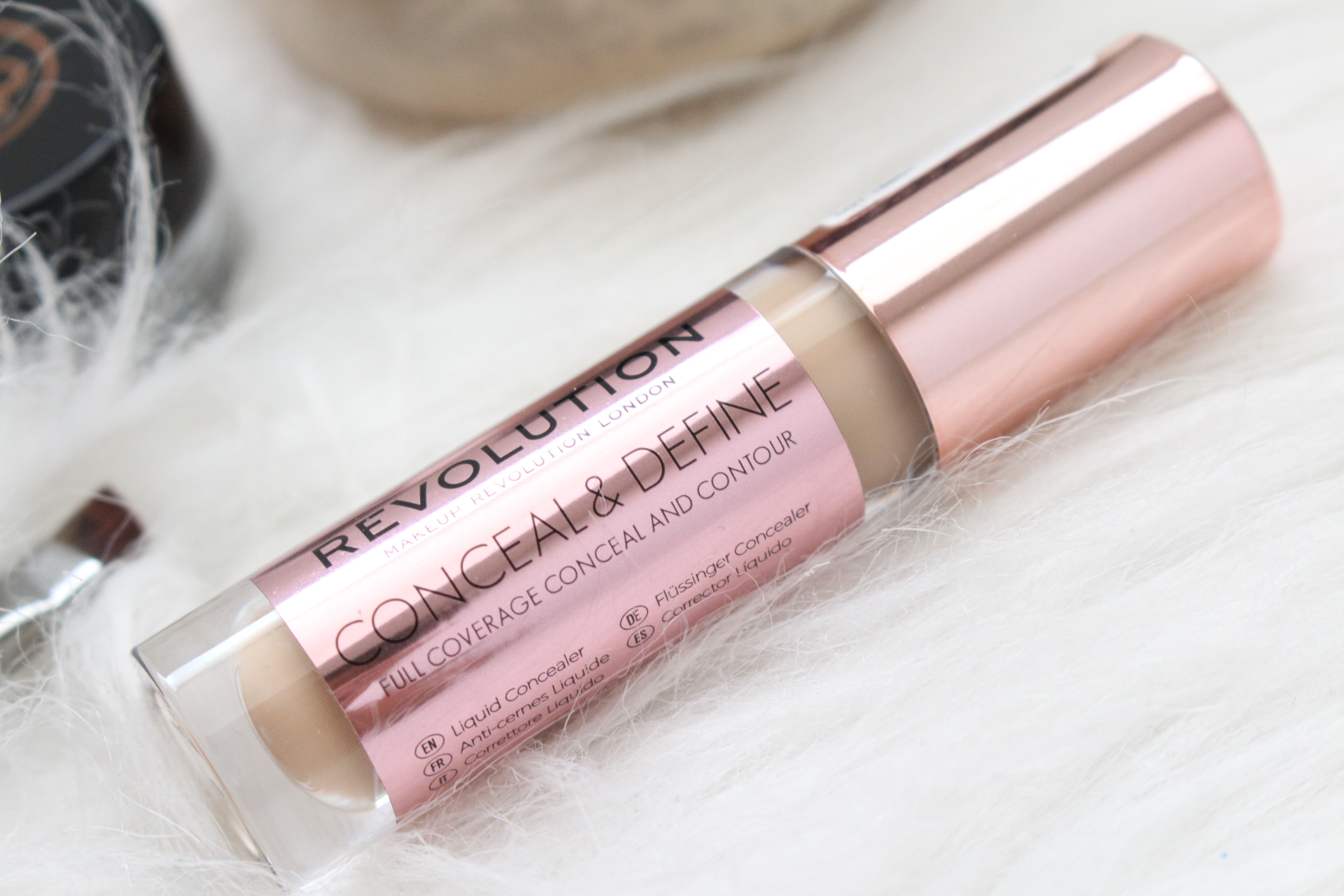 Makeup Revolution Conceal & Define concealer | Echte budget must-have?