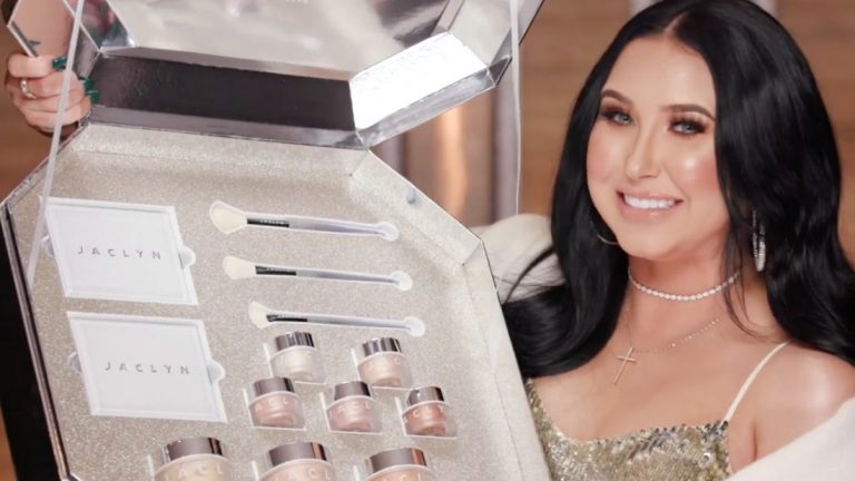 Jaclyn cosmetics holiday 2019 highlighter collection